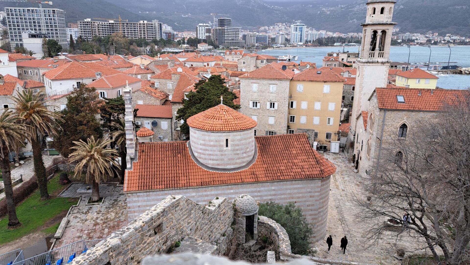 Budva or Dubrovnik for a short Adriatic trip? cover image